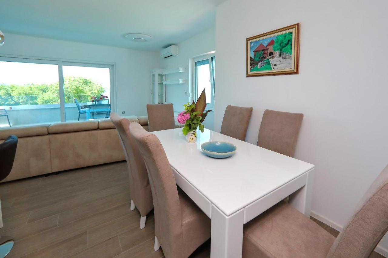 Apartmani Marina S Pogledom, Sukošan Екстериор снимка