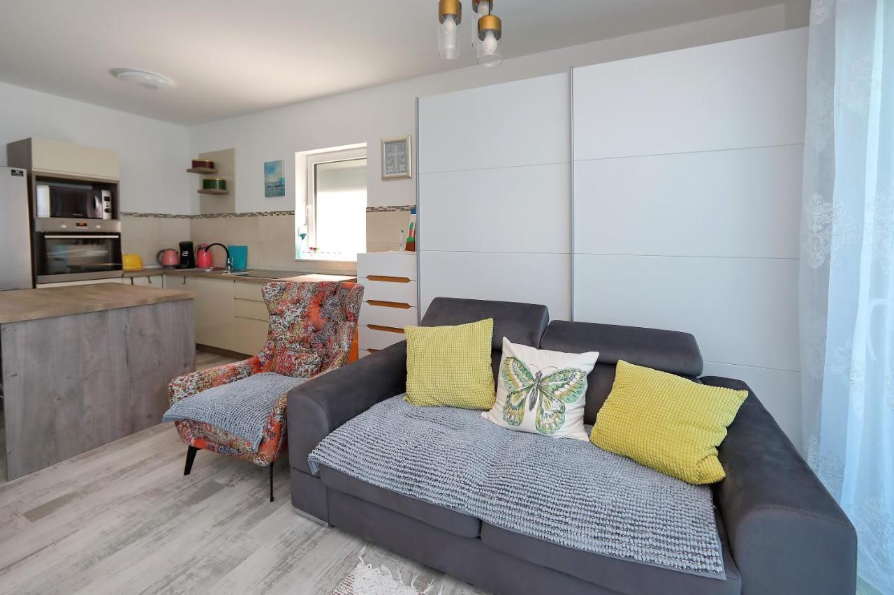 Apartmani Marina S Pogledom, Sukošan Екстериор снимка