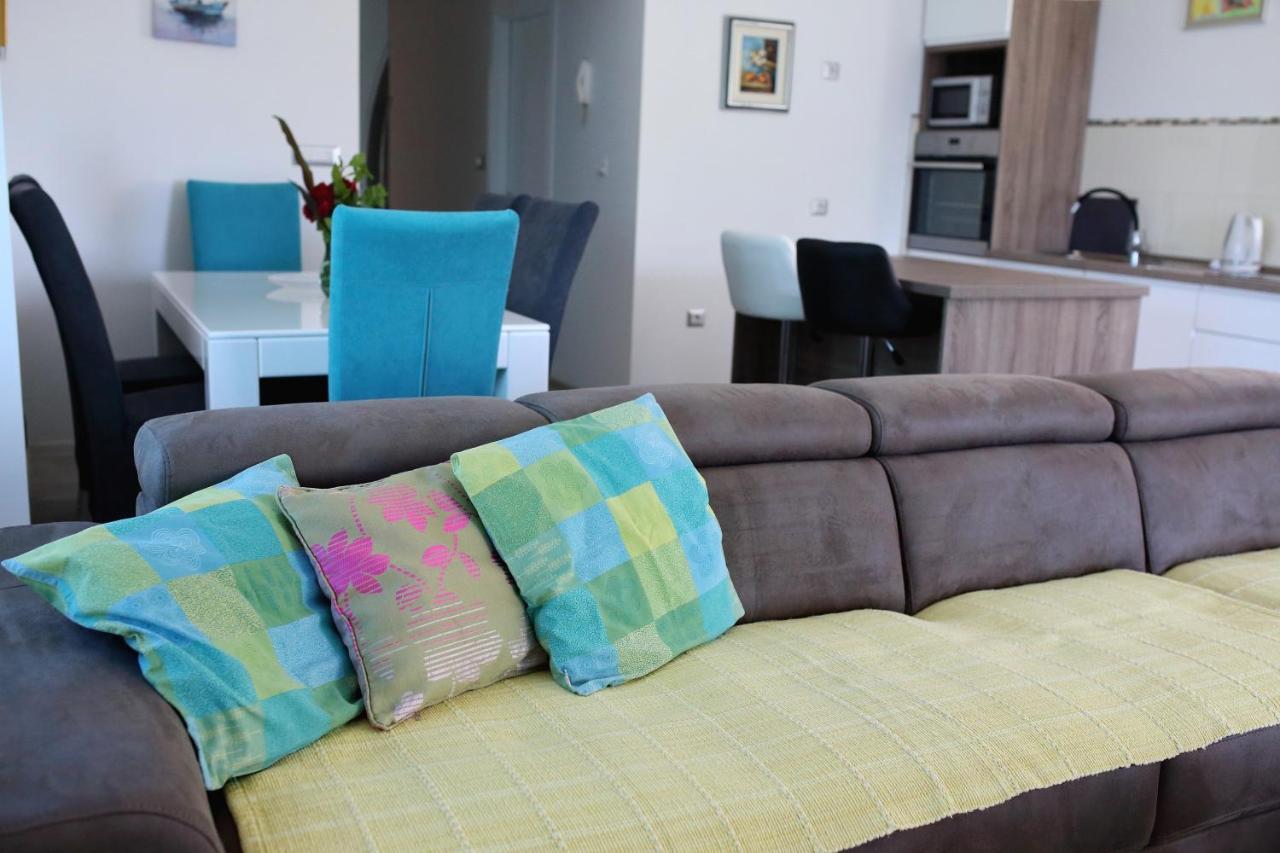 Apartmani Marina S Pogledom, Sukošan Екстериор снимка