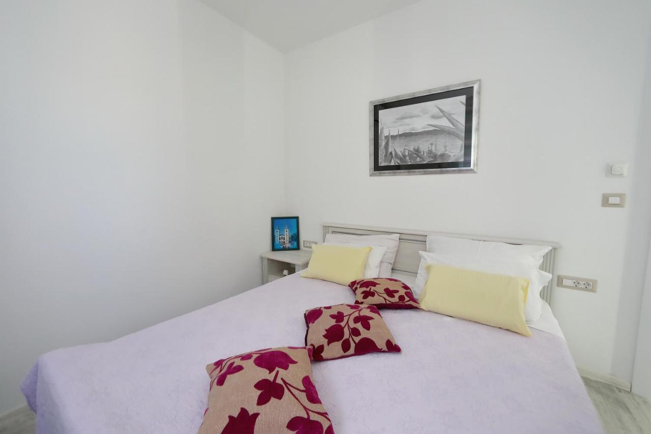 Apartmani Marina S Pogledom, Sukošan Екстериор снимка